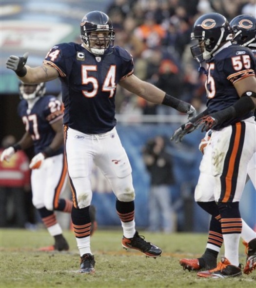 Linebacker Lance Briggs loves what he sees of Chicago Bears