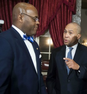 'Mo' Cowan sworn in as Massachusetts' new senator | Chicago Defender