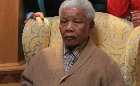 5-World-Mandela_hospitalized.jpg