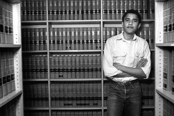 obama_books.jpg