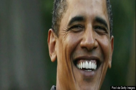 r-OBAMA-HAWAII-SMILE-large