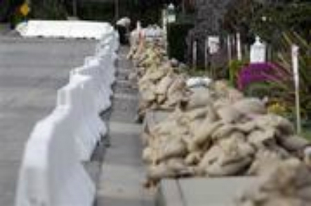 fff0bda4-33f8-442a-bf4b-310a97b7a6c2-small