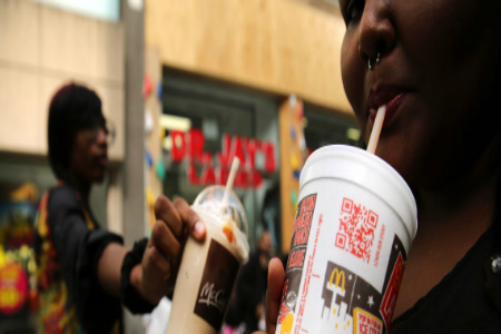 Illinois State Senator Mattie Hunter proposed a new statewide tax on sugar-sweetened drinks Feb. 14. | Spencer Platt via Getty Images