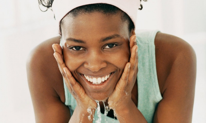 woman-washing-face