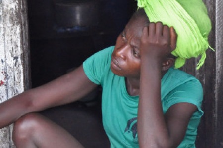 EBOLA.WOMEN.large570