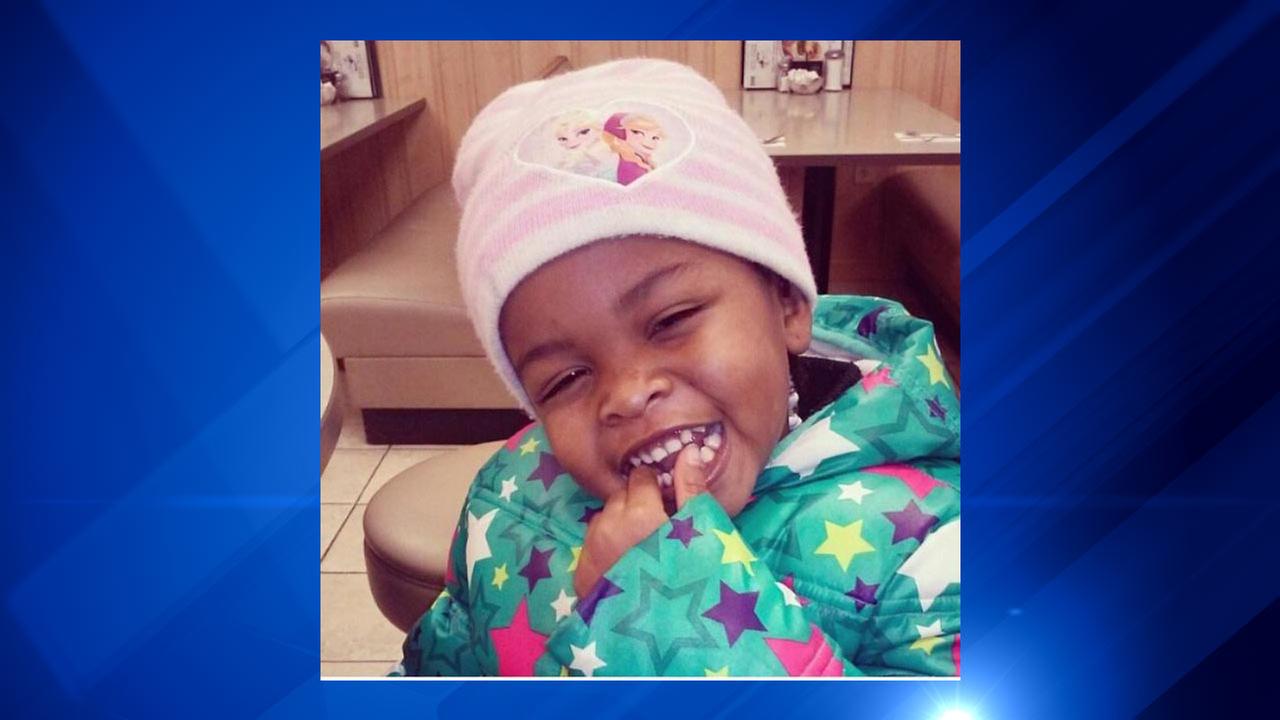 Jacele Johnson, 4 year's old shot in head,by gang.