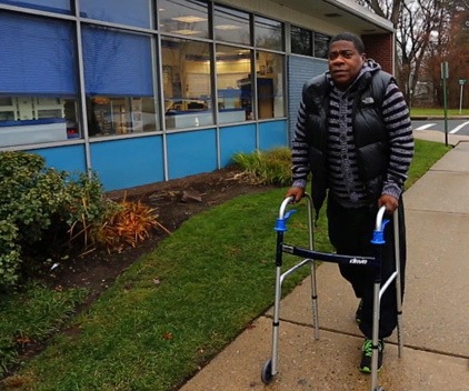 Tracy Morgan uses a walker since  his  accident.