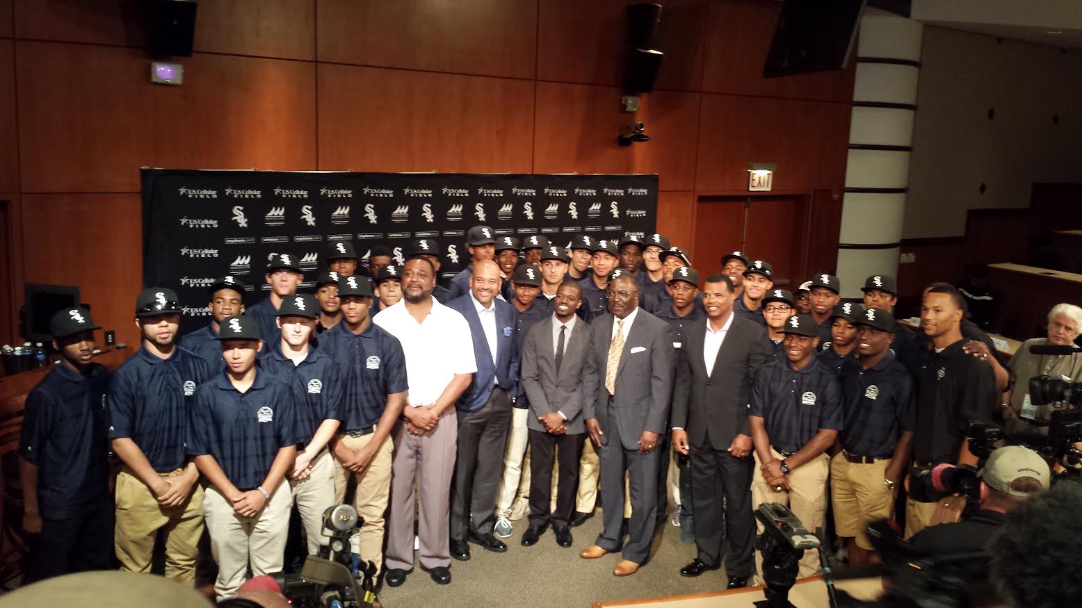 Double Duty Classic players with ESPN Analysis and Chicago Native Michael Wilbon and Kenny Williams of the Chicago White Sox 