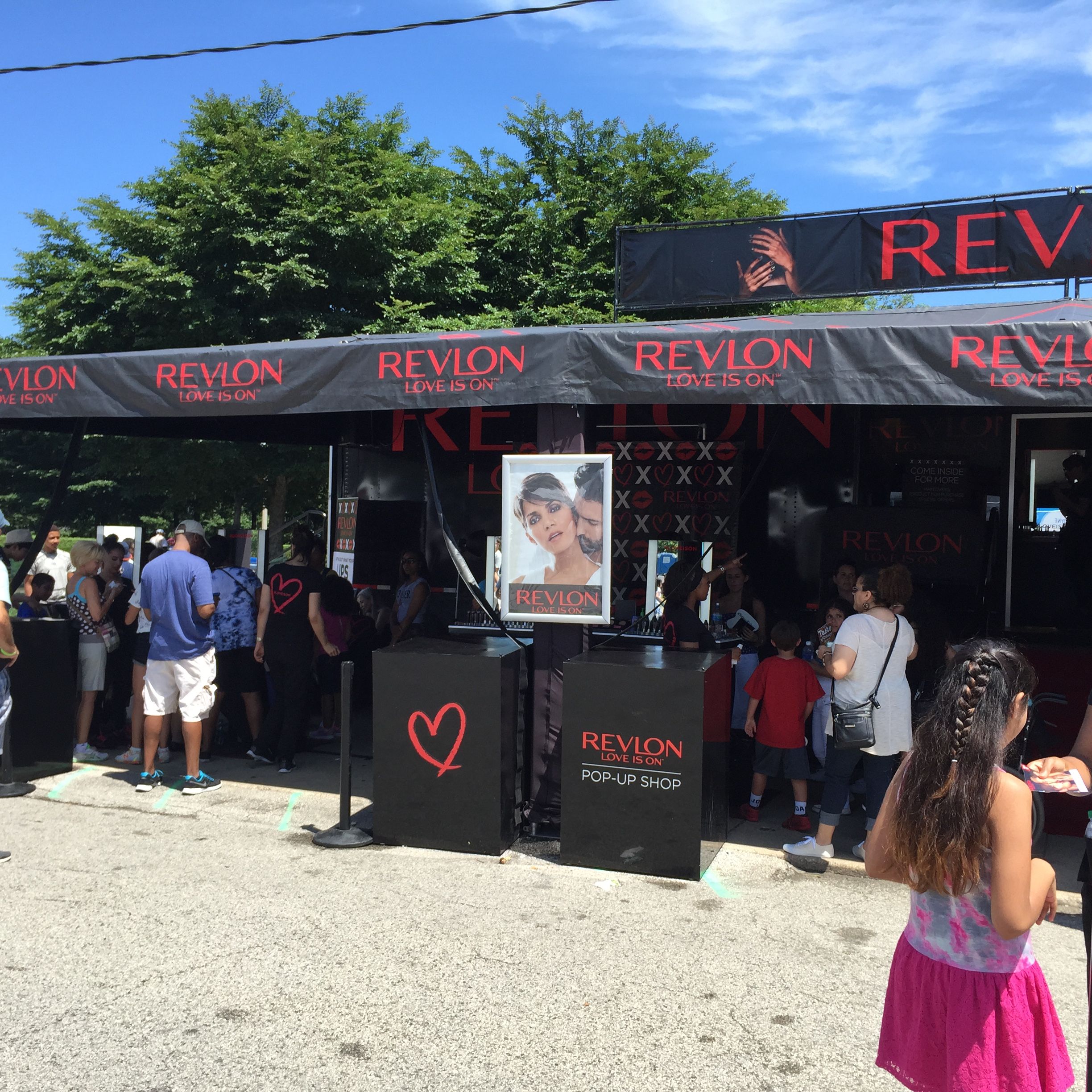 Revlon's Beauty bar at Taste of Chicago 2015