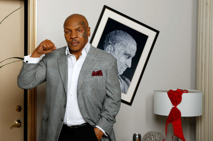 Mike Tyson Roy Jones Chicago Defender