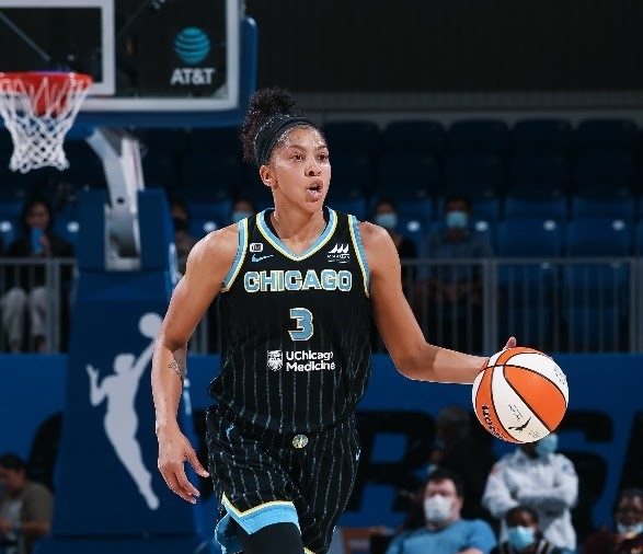 Candace Parker Wins First Playoff Game for Hometown | Chicago Defender