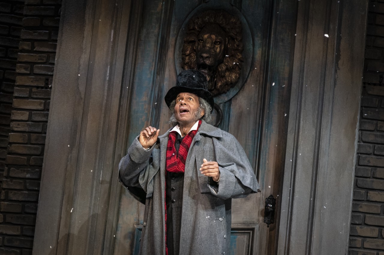 Goodman Theatre Partnerships bring "A Christmas Carol" into the Chicago