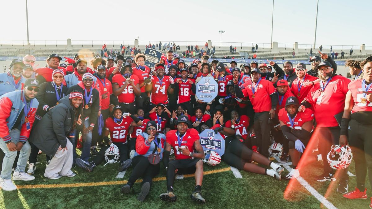 Kenwood Clinches CPL Football Title, Plays St. Rita in Chicago Prep