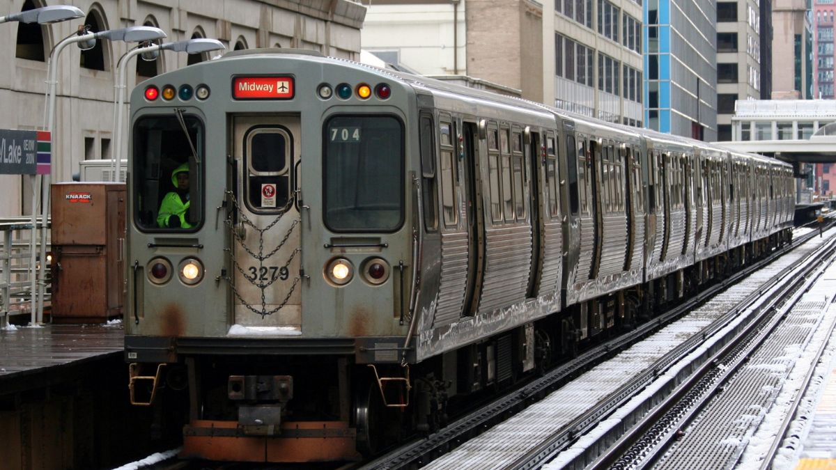 Chicago Transit Union Leader calls for National Guard