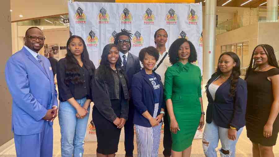  Barbara Deer of Juneteenth Illinois and participants at Juneteenth Illinois press conference. 