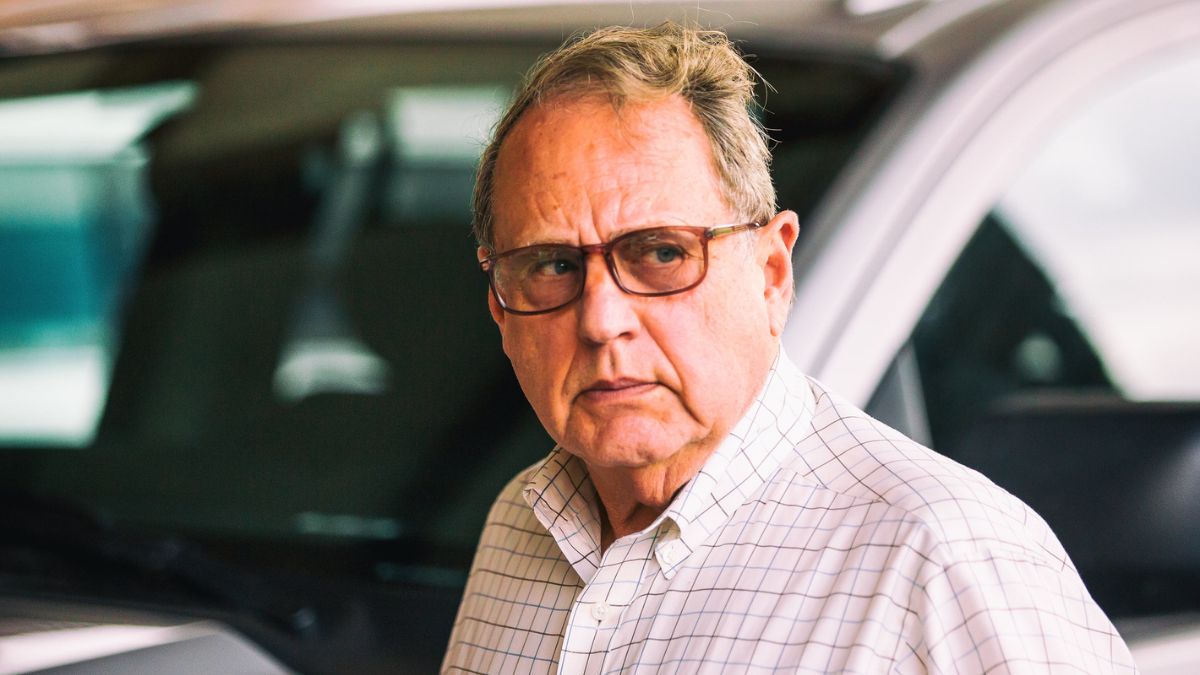 Team owner Jerry Reinsdorf admits responsibility and promises better days ahead in letter to fans