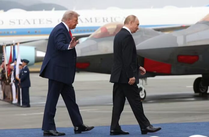 Searching reporters’ homes, suing journalists and repressing citizen dissent are well-known steps toward autocracy